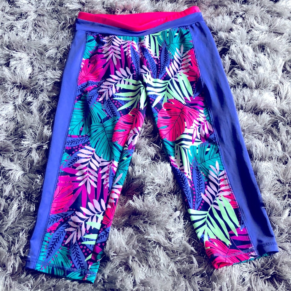 Girl’s Athletic Floral Capris